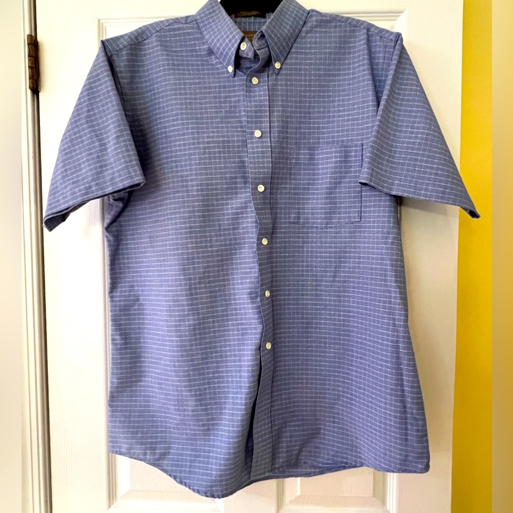 Men’s Haggar Short Sleeve Button Down Shirt
